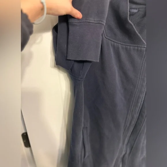 Lululemon Back To It Full Zip Wrap in Inkwell - Picture 6 of 11